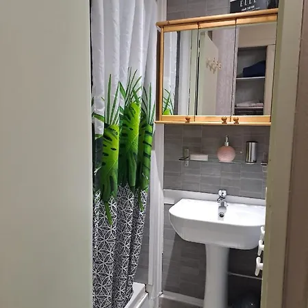 Apartman 2 Adultes 2 Enfants 1 Bebe Petit Appart *
