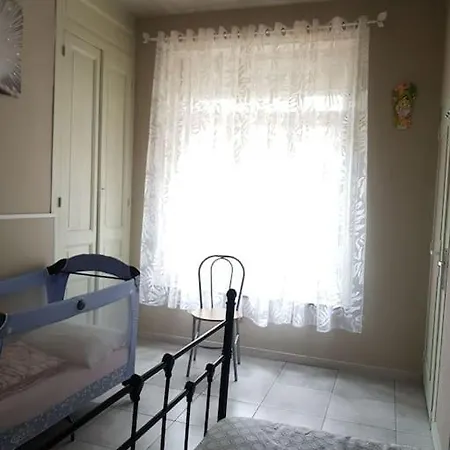 2 Adultes 2 Enfants 1 Bebe Petit Appart Boulogne-sur-Mer